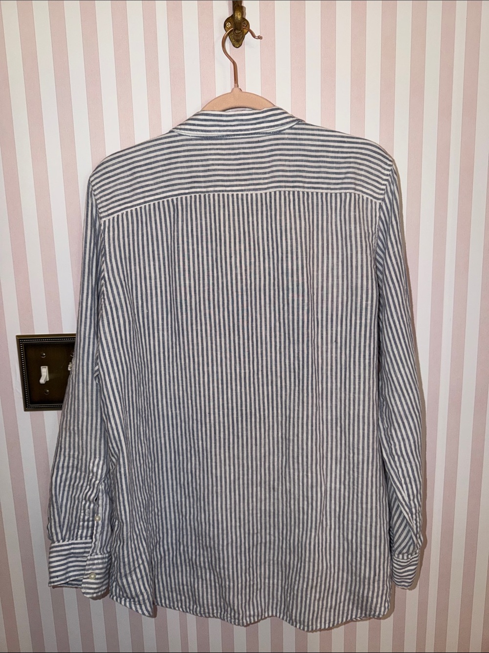 Lauren Ralph Lauren Linen Button down shirt. Size XL - Picture 2 of 7